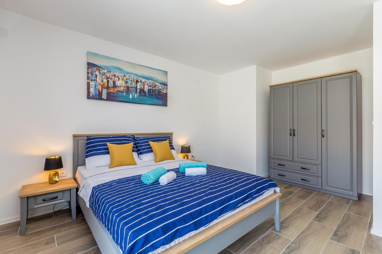 מאלינסקה Holiday House Sunlight With Heated Pool מראה חיצוני תמונה